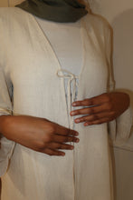 Load image into Gallery viewer, Linen Tie Abaya in IVORY
